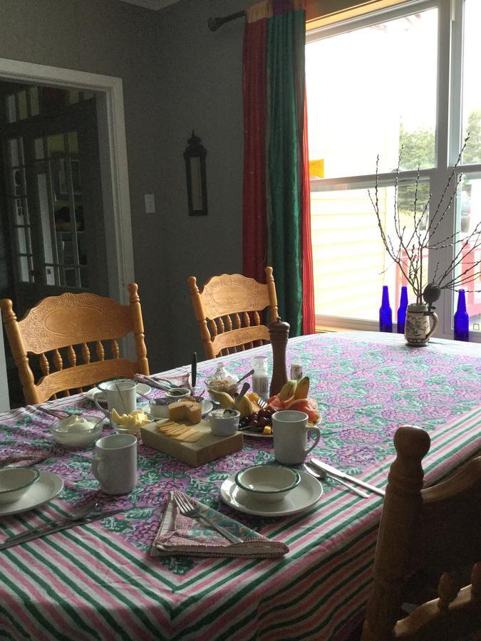 Meems Elliston B&B Экстерьер фото
